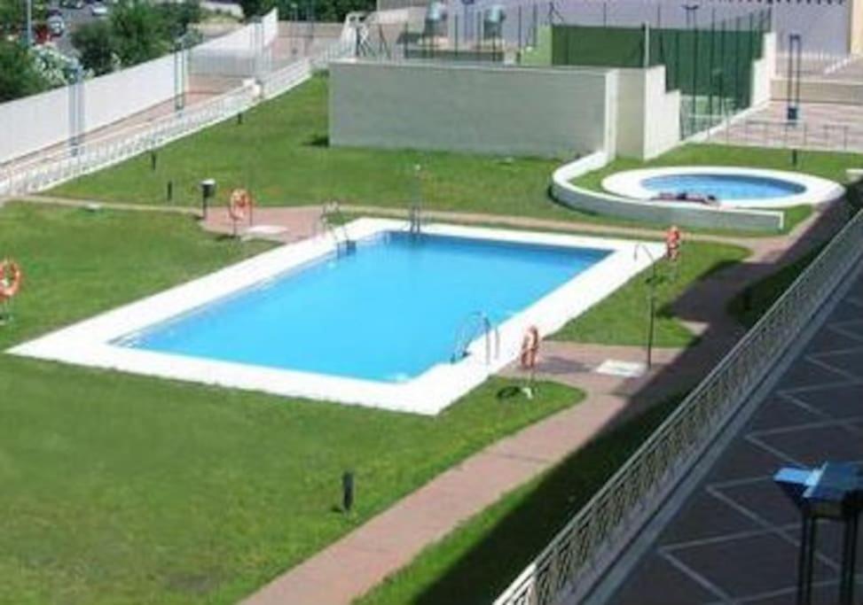 Fibes Con Piscina Y Parking Gratis Apartamento Sevilla Este מראה חיצוני תמונה