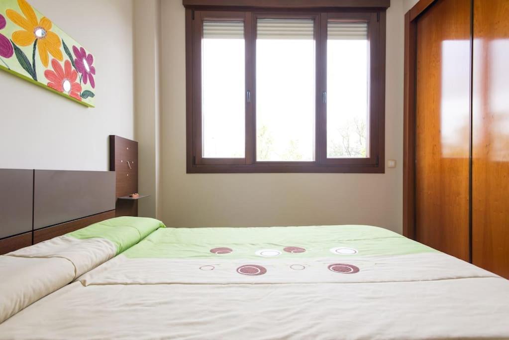 Fibes Con Piscina Y Parking Gratis Apartamento Sevilla Este מראה חיצוני תמונה