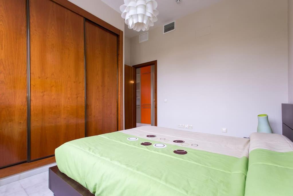 Fibes Con Piscina Y Parking Gratis Apartamento Sevilla Este מראה חיצוני תמונה