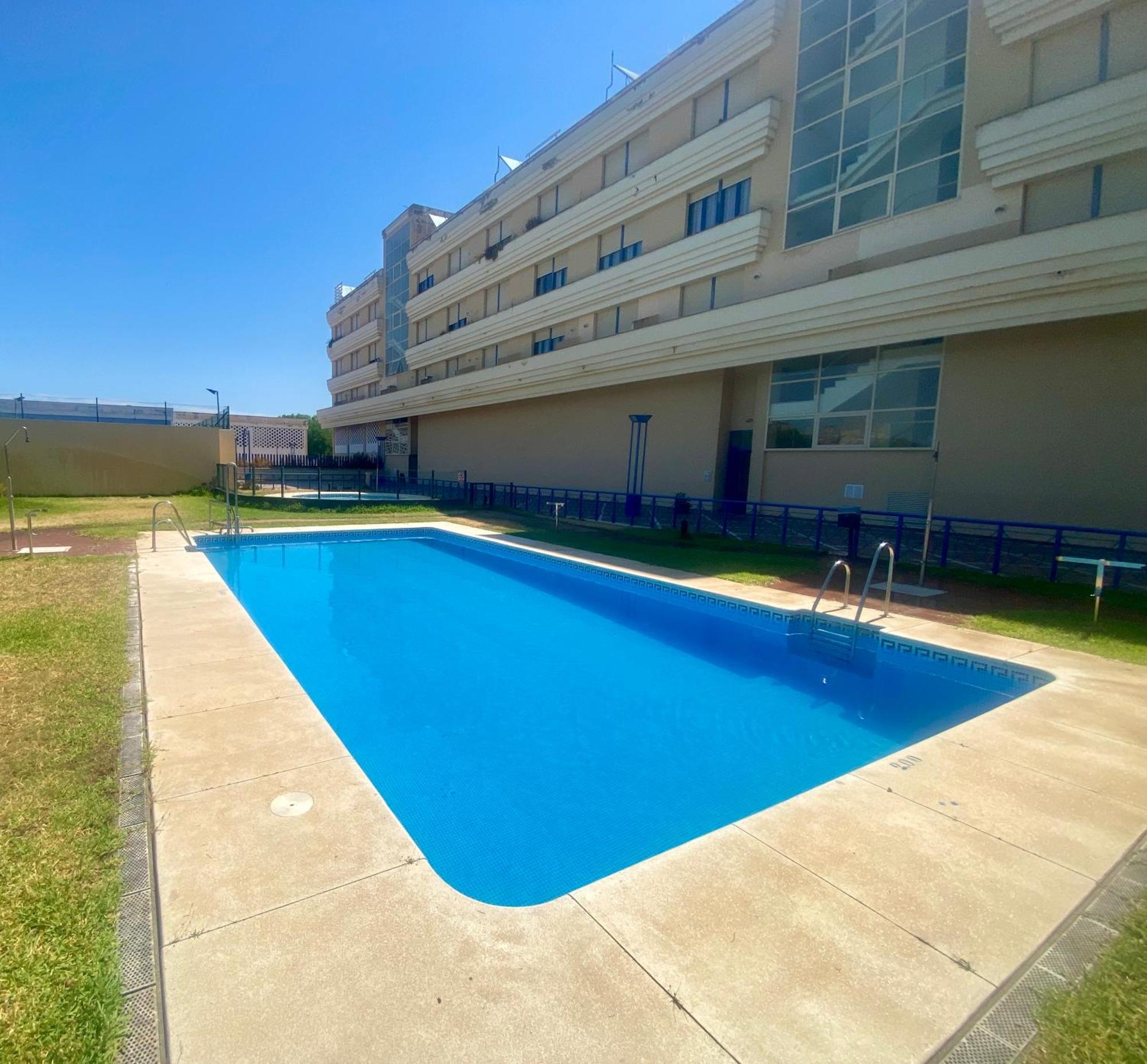 Fibes Con Piscina Y Parking Gratis Apartamento Sevilla Este מראה חיצוני תמונה